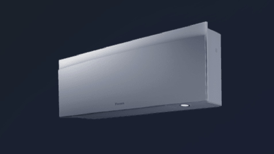 detail Daikin Emura stříbrná nástěnná klimatizace 2,0kW single split s venkovní jednotk